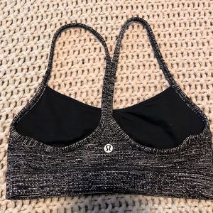 Lululemon Yoga Flow Y Bra - Size 4